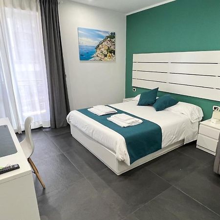 Soave Rooms Neapel Exteriör bild